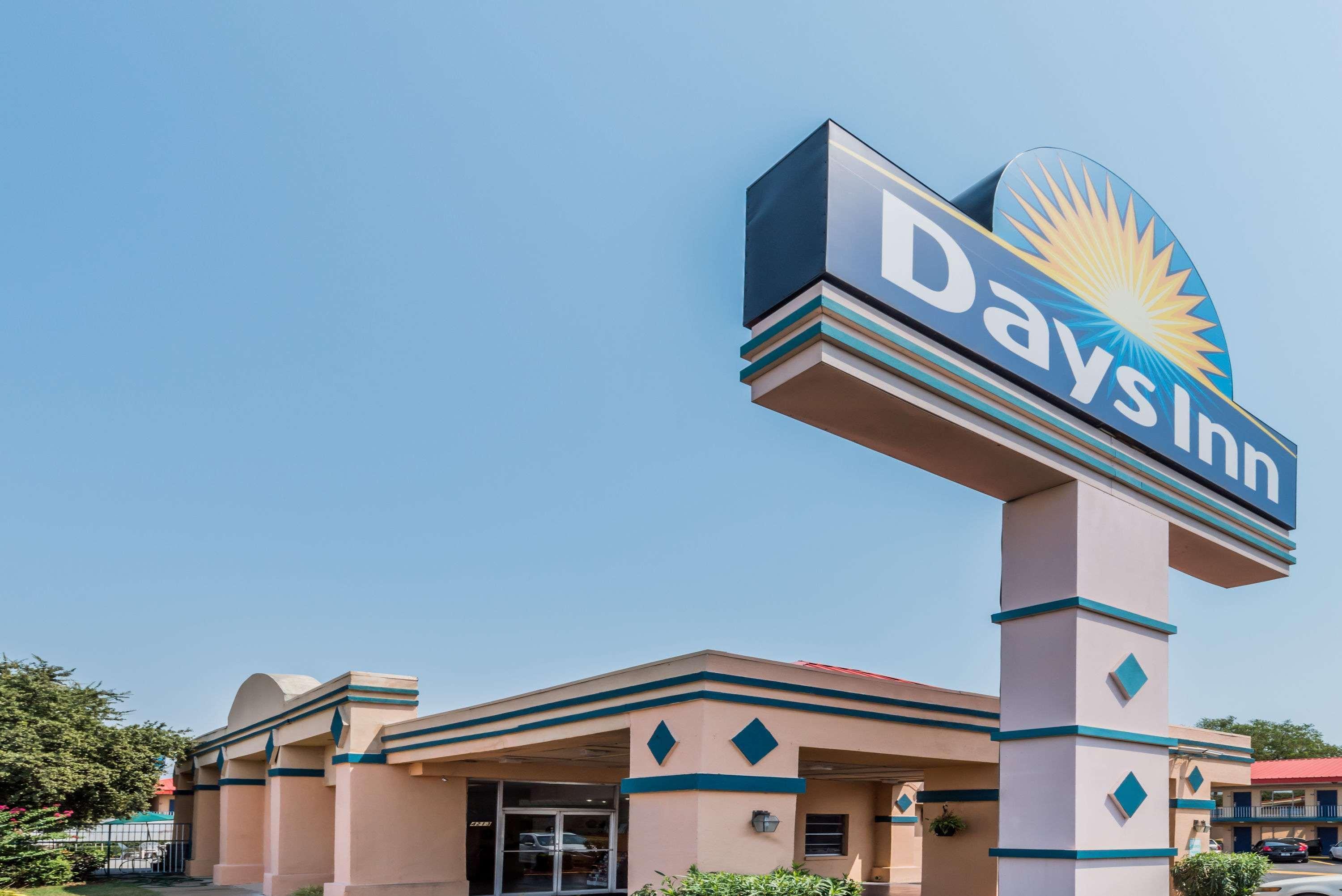 Days Inn South Fort Worth Exterior foto